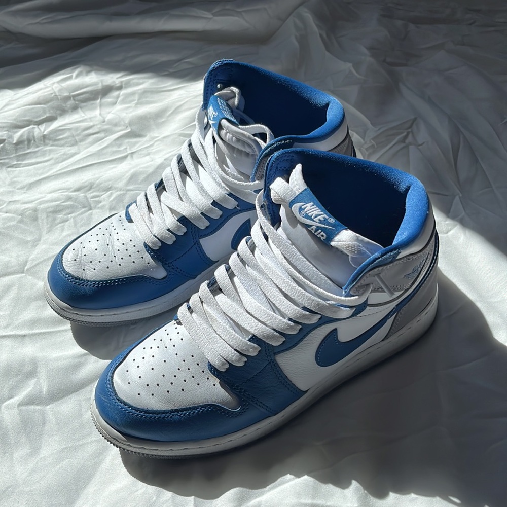 Jordan 1, Retro High OG, True Blue/Cement Gray,  Damged Box, Used